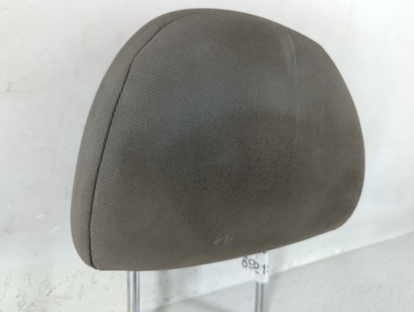 2006-2009 Chevrolet Hhr Headrest Head Rest Front Driver Passenger Seat Fits Fits 2006 2007 2008 2009 OEM Used Auto Parts - Oemusedautoparts1.com