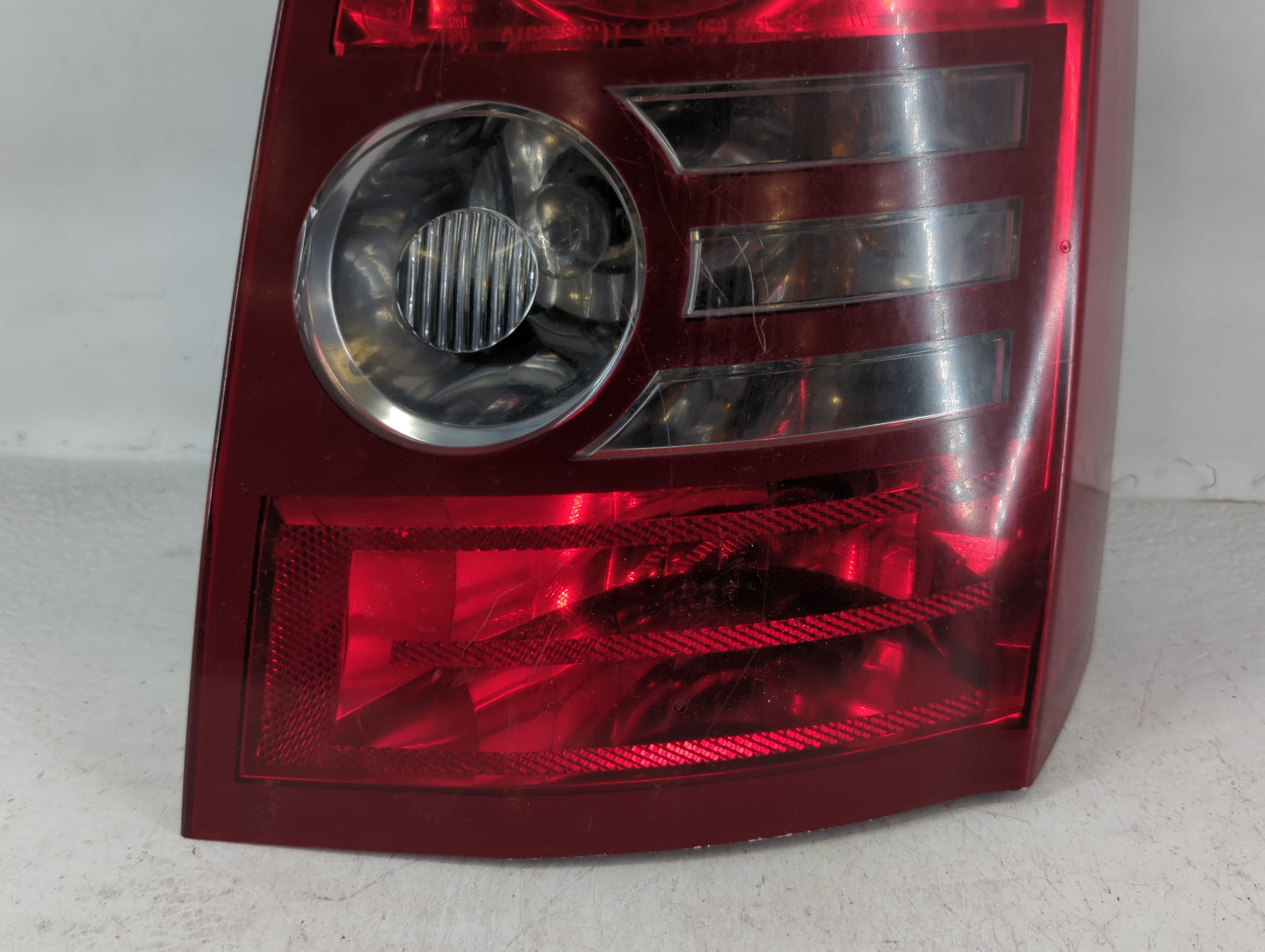 2008-2010 Chrysler 300 Tail Light Assembly Passenger Right OEM P/N:04806370AB Fits Fits 2008 2009 2010 OEM Used Auto Parts - Oemusedautoparts1.com