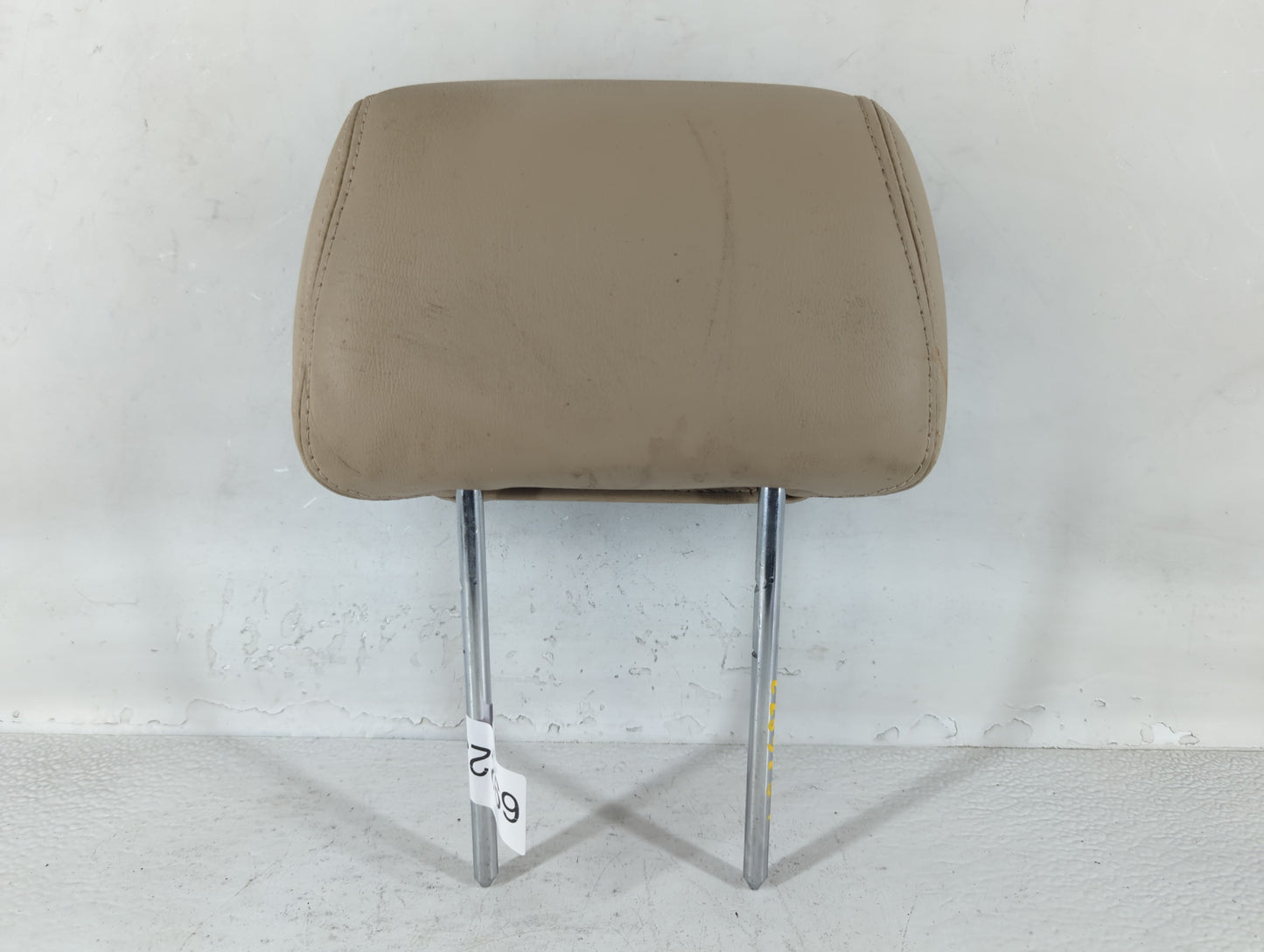 2004-2006 Cadillac Srx Headrest Head Rest Rear Seat Fits Fits 2004 2005 2006 OEM Used Auto Parts - Oemusedautoparts1.com