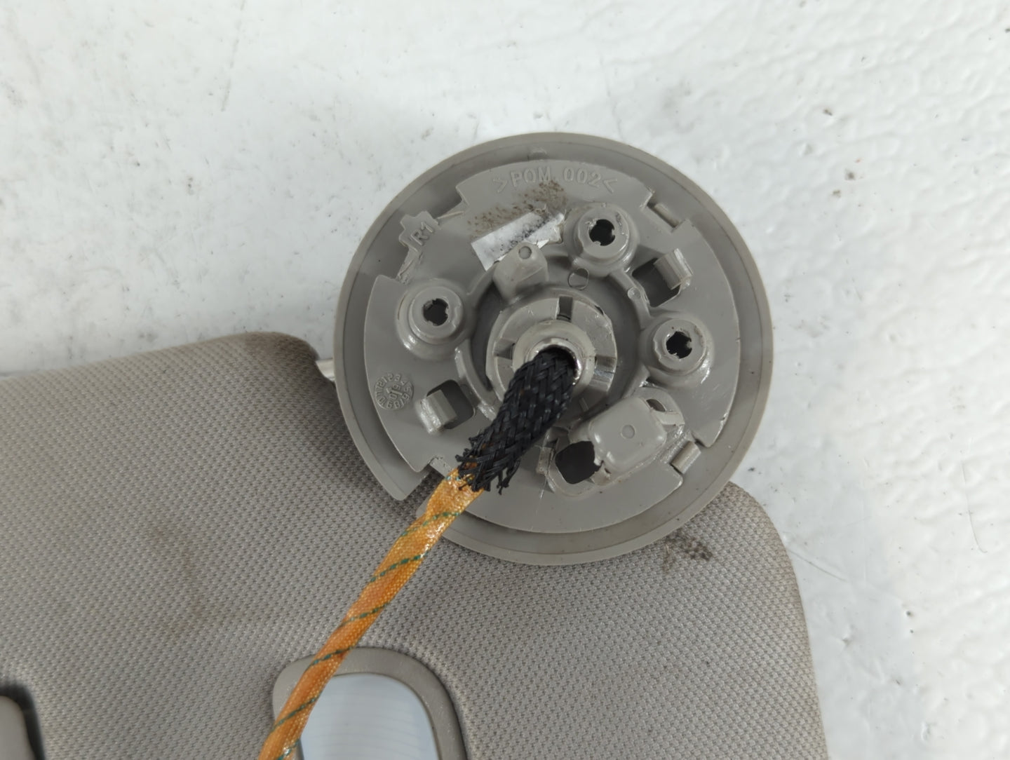 2010 Chevrolet Traverse Sun Visor Shade Replacement Passenger Right Mirror Fits OEM Used Auto Parts - Oemusedautoparts1.com