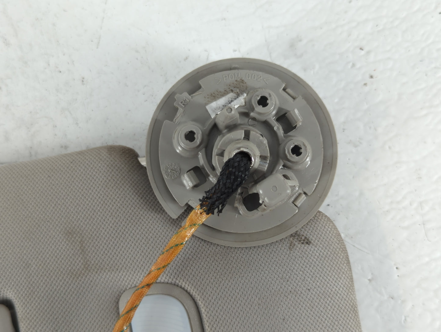 2010 Chevrolet Traverse Sun Visor Shade Replacement Passenger Right Mirror Fits OEM Used Auto Parts - Oemusedautoparts1.com