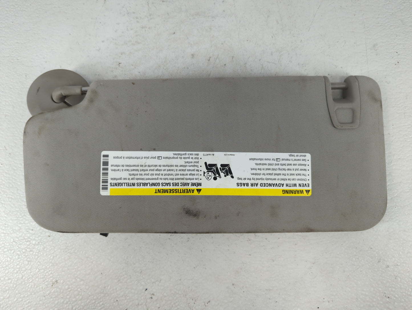 2010 Chevrolet Traverse Sun Visor Shade Replacement Passenger Right Mirror Fits OEM Used Auto Parts - Oemusedautoparts1.com