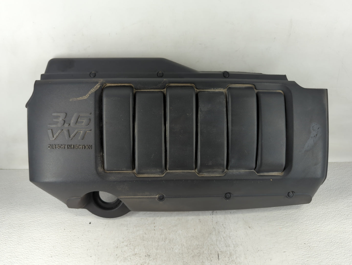 2010 Chevrolet Traverse Engine Cover - Oemusedautoparts1.com