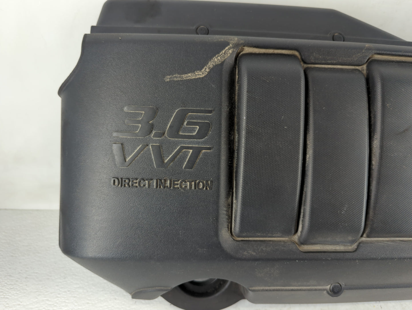 2010 Chevrolet Traverse Engine Cover - Oemusedautoparts1.com