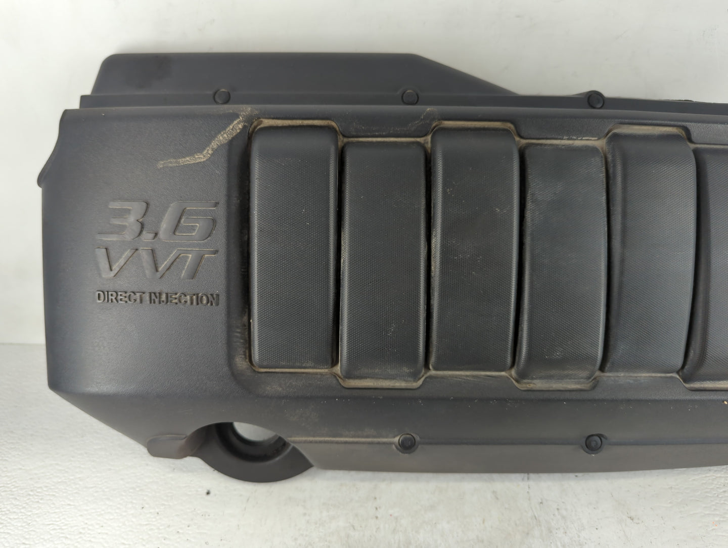2010 Chevrolet Traverse Engine Cover - Oemusedautoparts1.com