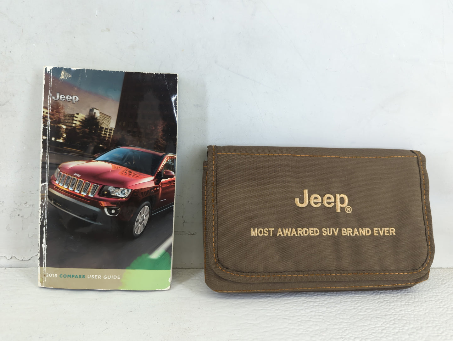 2016 Jeep Compass Owners Manual Book Guide P/N:16MK49-926-AA OEM Used Auto Parts - Oemusedautoparts1.com