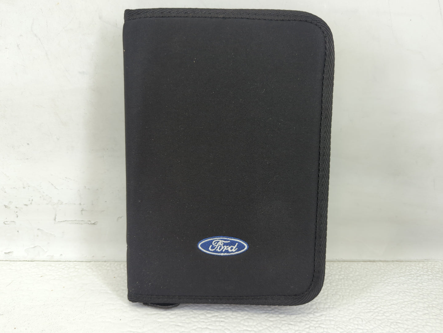2005 Ford Freestar Owners Manual Book Guide P/N:5F2J-19A321-FB OEM Used Auto Parts - Oemusedautoparts1.com