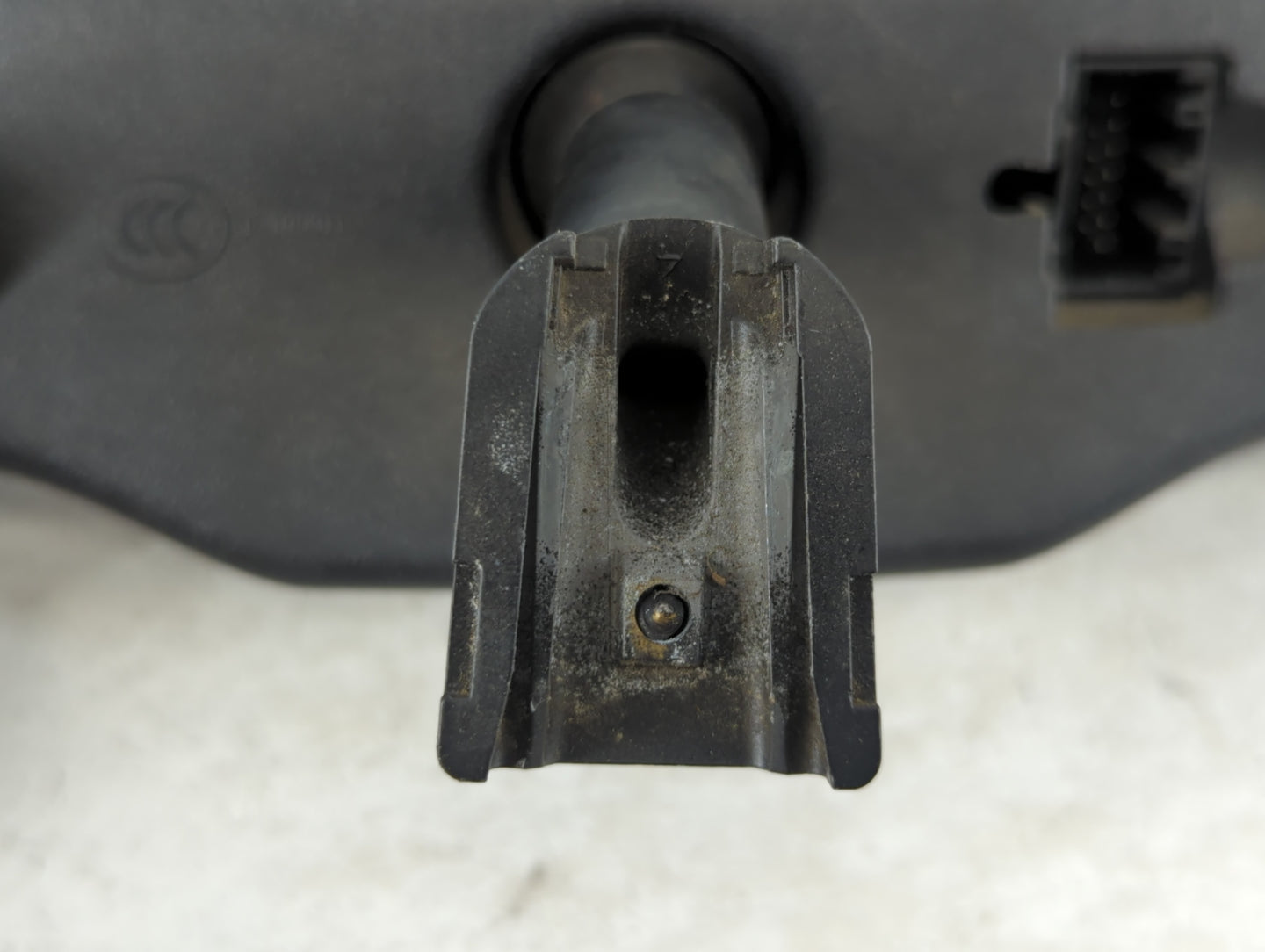 2009-2017 Buick Enclave Interior Rear View Mirror Replacement OEM P/N:15816792 Fits OEM Used Auto Parts - Oemusedautoparts1.com