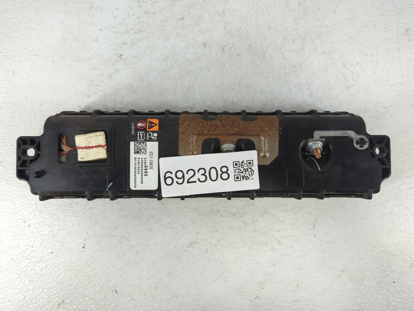 2013-2016 Chevrolet Malibu Air Bag Passenger Right Knee OEM P/N:22966685 Fits Fits 2013 2014 2015 2016 2017 OEM Used Auto Parts - Oemusedautoparts1.com