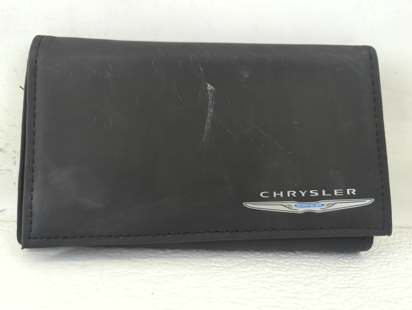 2015 Chrysler 300 Owners Manual Book Guide P/N:15C481-926-AA OEM Used Auto Parts - Oemusedautoparts1.com