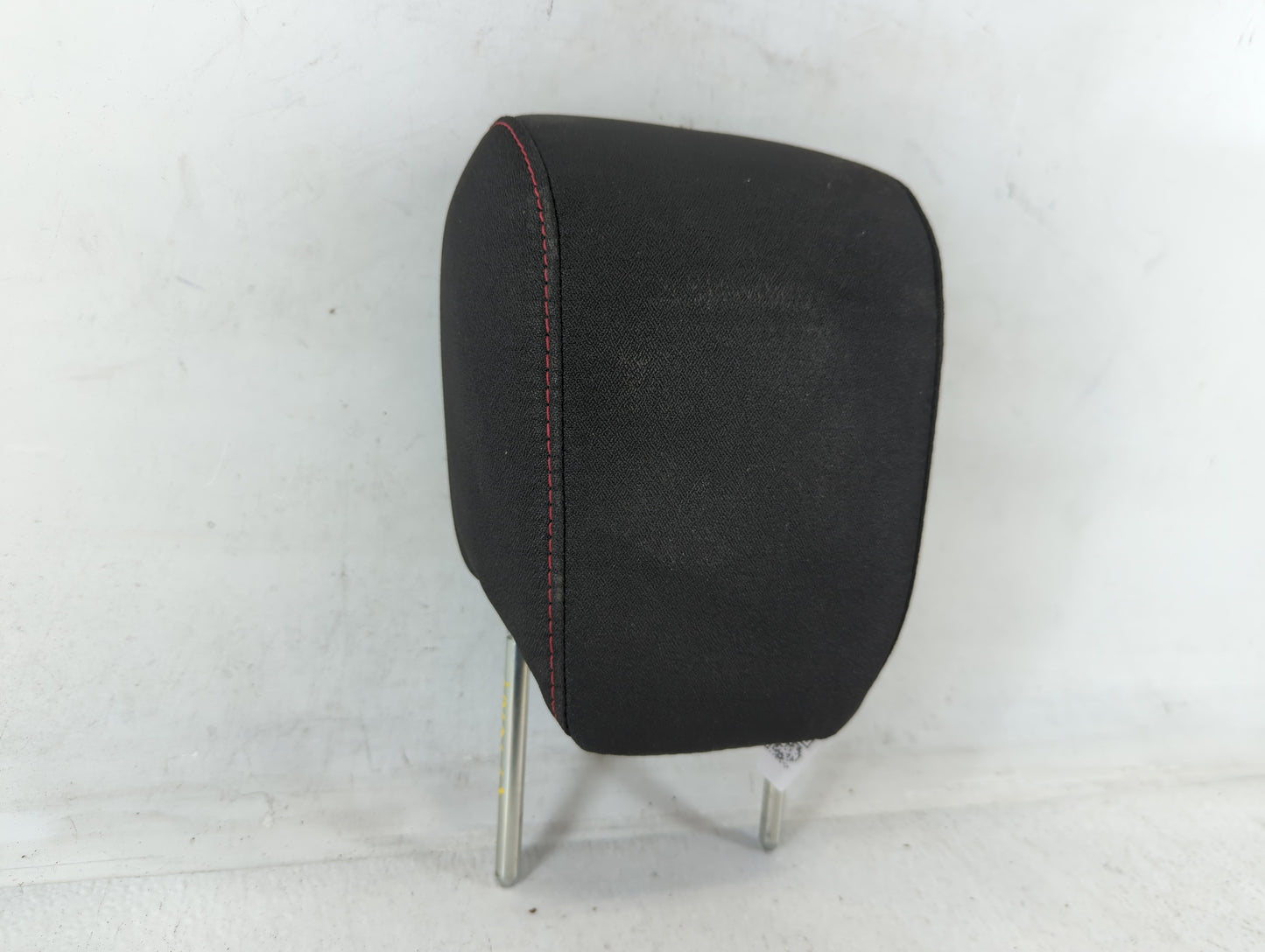 2014-2017 Chevrolet Equinox Headrest Head Rest Rear Seat Fits Fits 2014 2015 2016 2017 OEM Used Auto Parts - Oemusedautoparts1.com