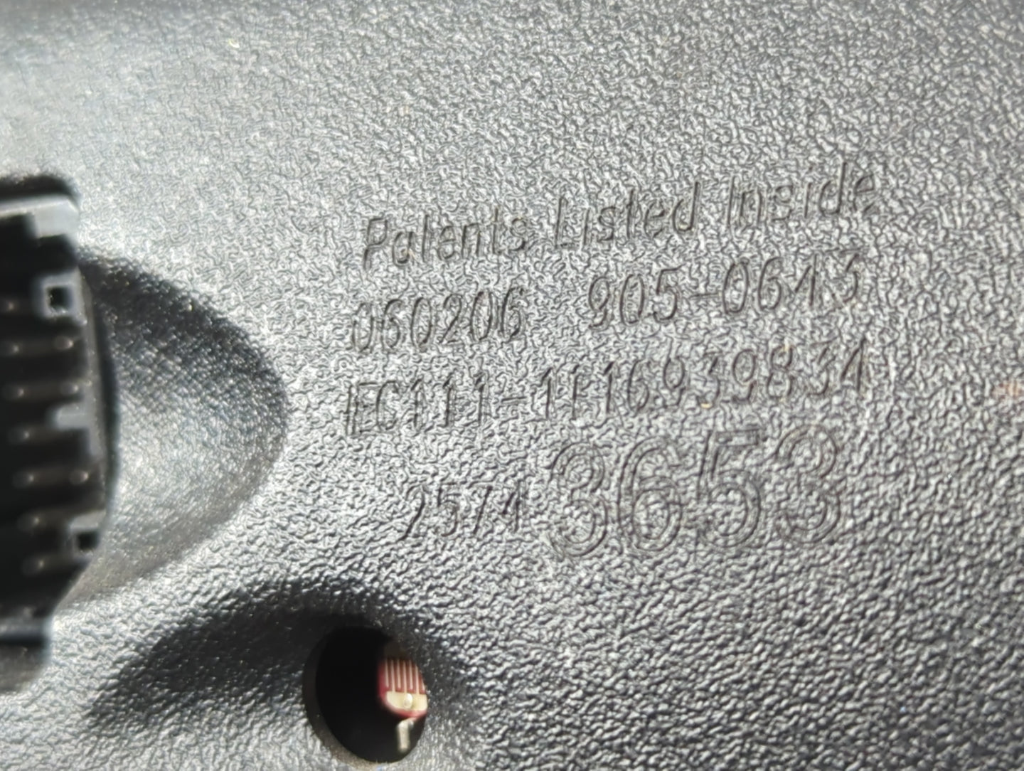 2004-2009 Cadillac Srx Interior Rear View Mirror Replacement OEM P/N:25743653 Fits OEM Used Auto Parts - Oemusedautoparts1.com