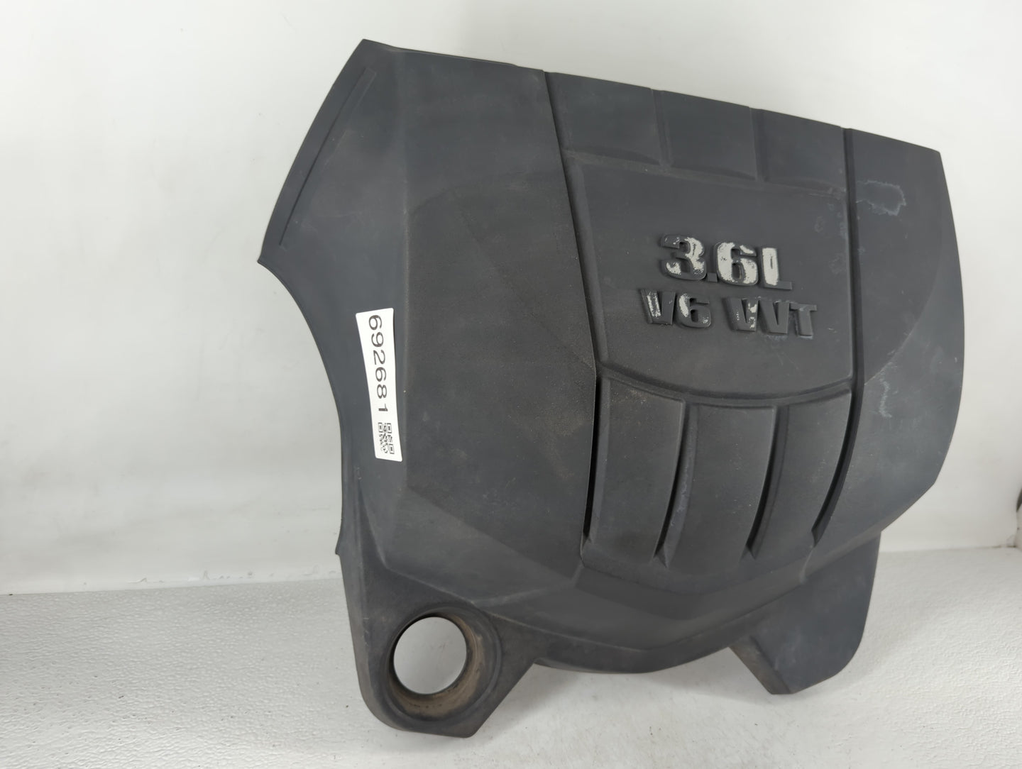 2008 Chevrolet Equinox Engine Cover - Oemusedautoparts1.com