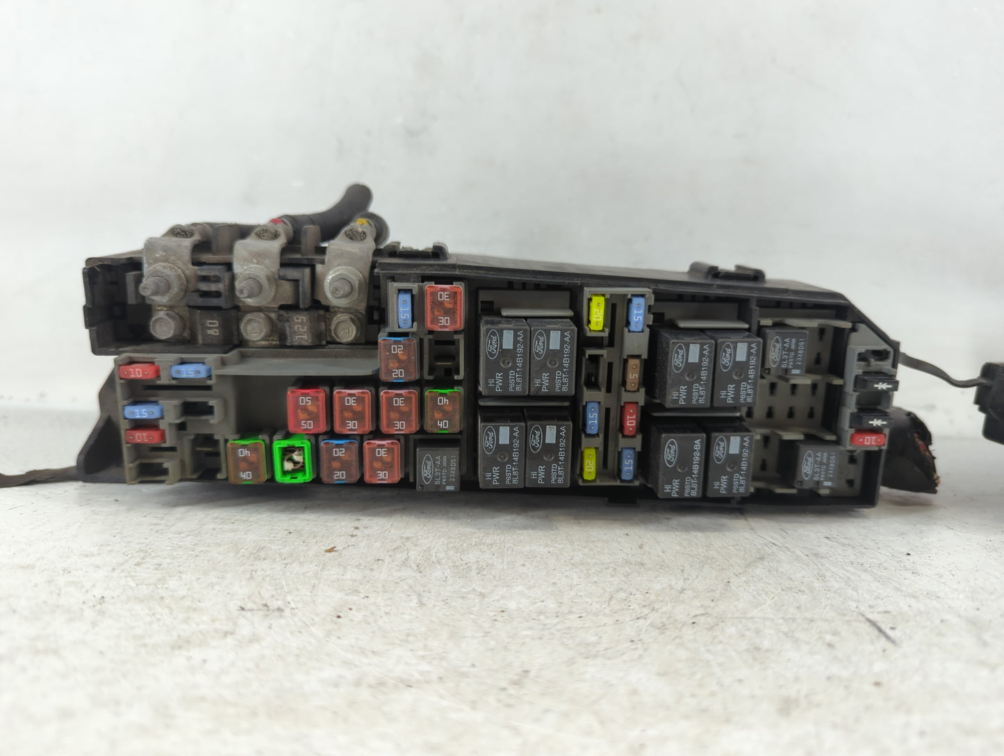 2009 Ford Escape Fusebox Fuse Box Panel Relay Module P/N:8L8T-14A003-AE Fits OEM Used Auto Parts - Oemusedautoparts1.com