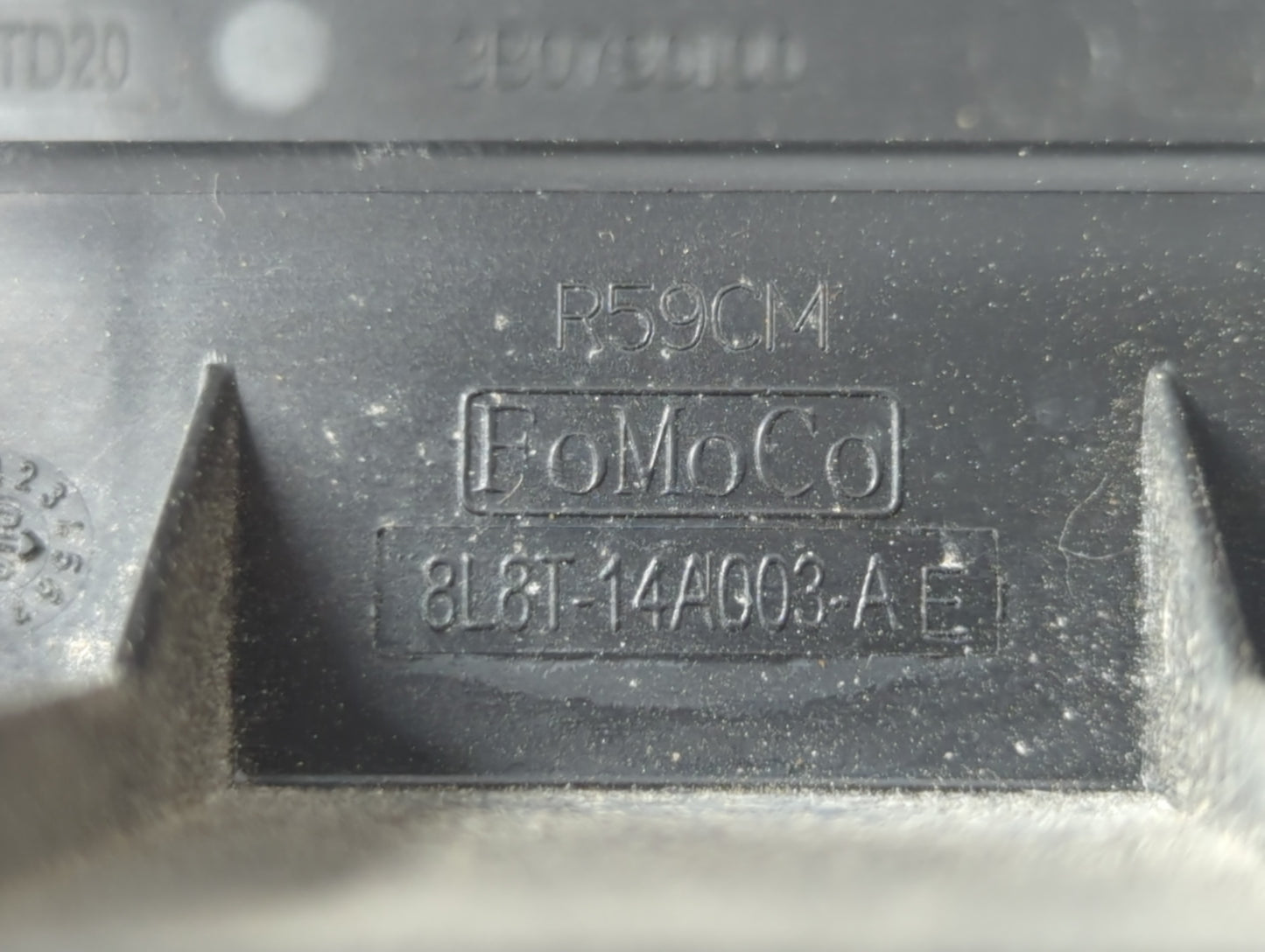 2009 Ford Escape Fusebox Fuse Box Panel Relay Module P/N:8L8T-14A003-AE Fits OEM Used Auto Parts - Oemusedautoparts1.com
