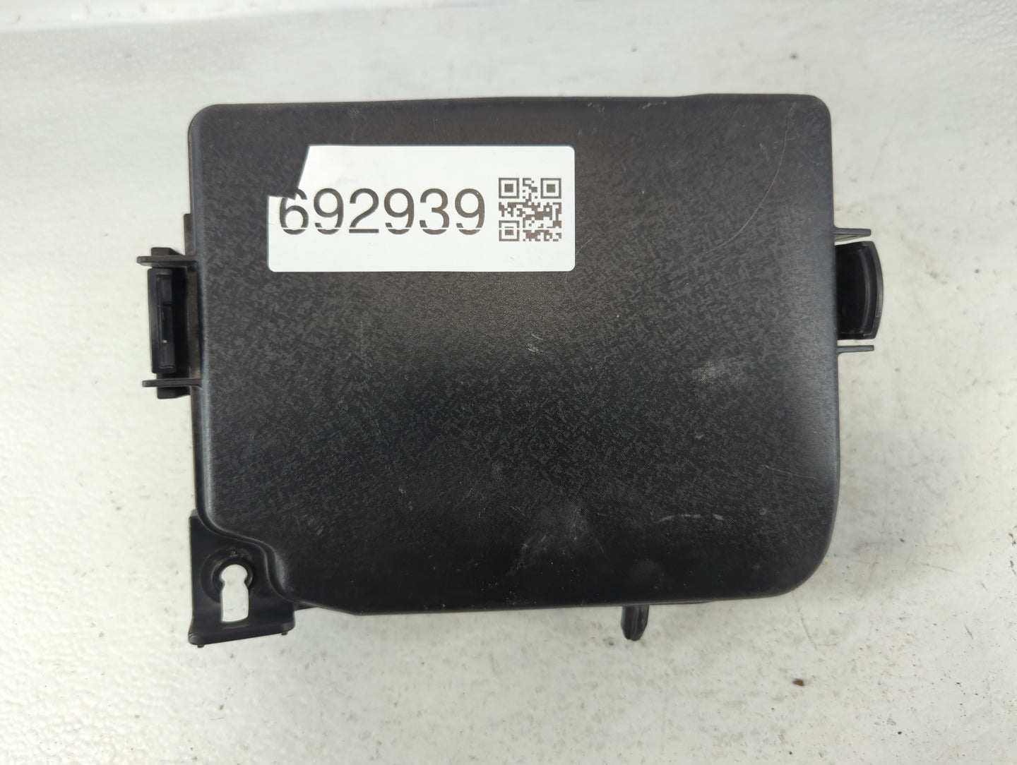 2017-2018 Kia Forte Fusebox Fuse Box Panel Relay Module P/N:4217C01044 91218 B0400 Fits Fits 2017 2018 OEM Used Auto Parts - Oemusedautoparts1.com