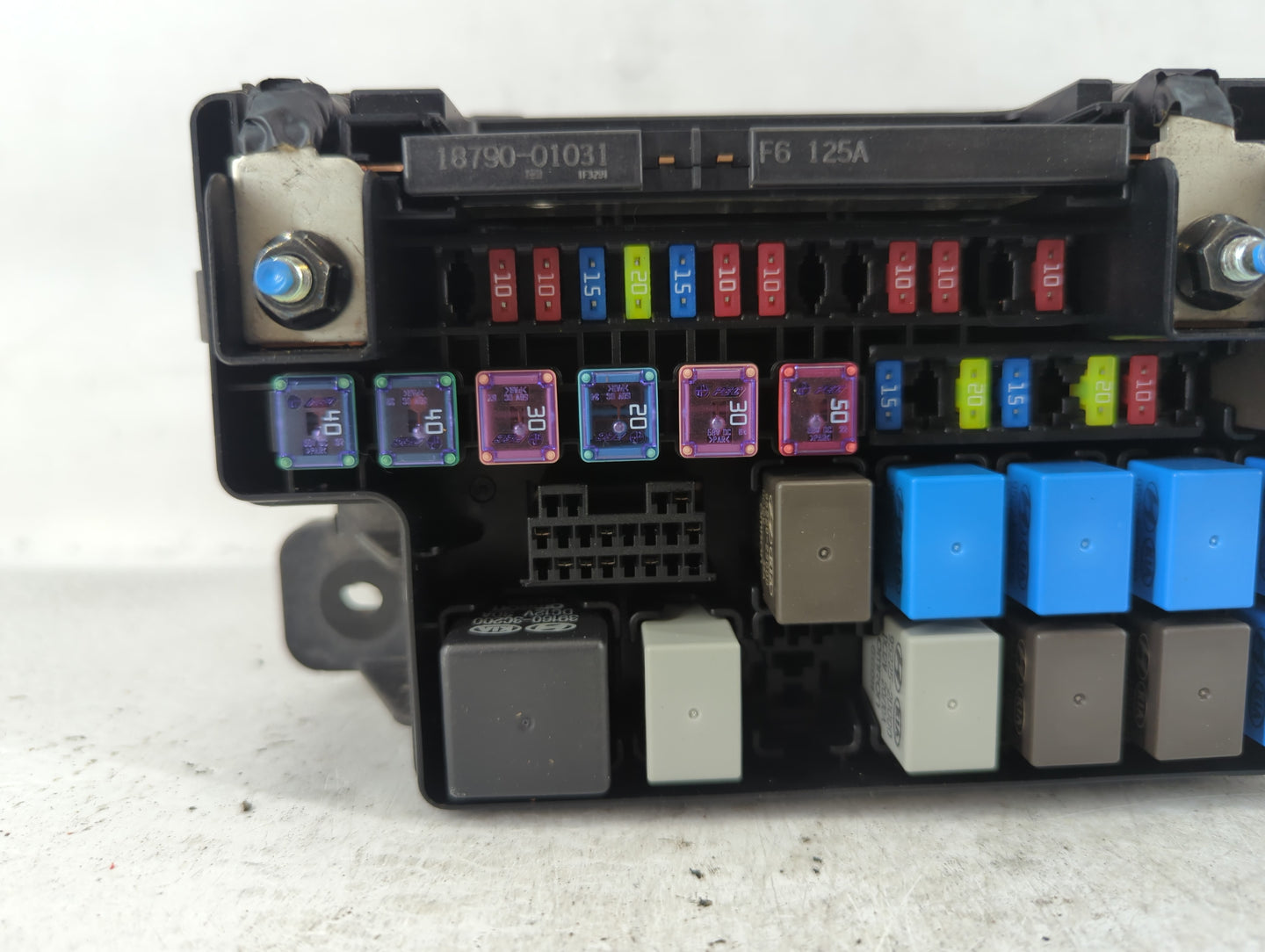 2012-2013 Kia Soul Fusebox Fuse Box Panel Relay Module P/N:914072K140 Fits Fits 2012 2013 OEM Used Auto Parts - Oemusedautoparts1.com
