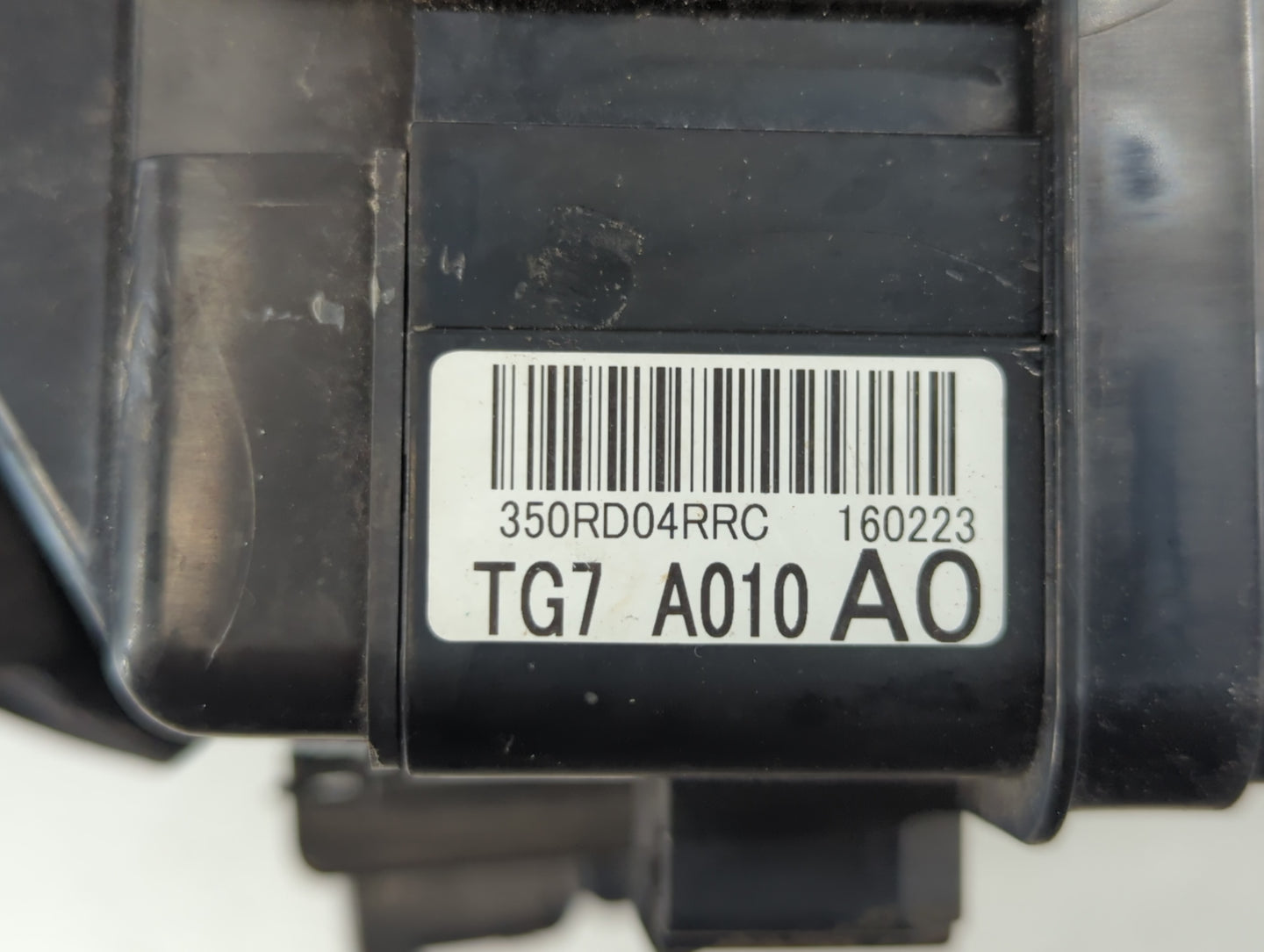 2016-2018 Honda Pilot Fusebox Fuse Box Panel Relay Module P/N:350RD04RRC 160223 TG7 A010 A0 Fits Fits 2016 2017 2018 OEM Used Auto Parts - Oemusedautoparts1.com