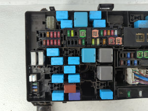 2014-2020 Toyota Tundra Fusebox Fuse Box Panel Relay Module P/N:9225 N0A1 82661-0C321 Fits Fits 2014 2015 2016 2017 2018 2019 2020 OEM Used Auto Parts