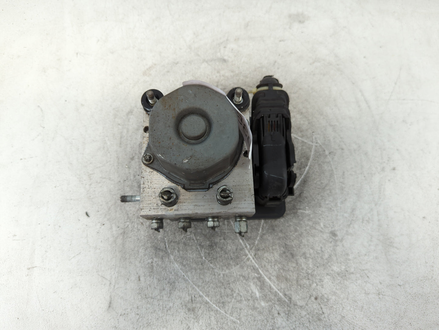 2014 Nissan Versa ABS Pump Control Module Replacement P/N:47660 9KF0A Fits OEM Used Auto Parts - Oemusedautoparts1.com