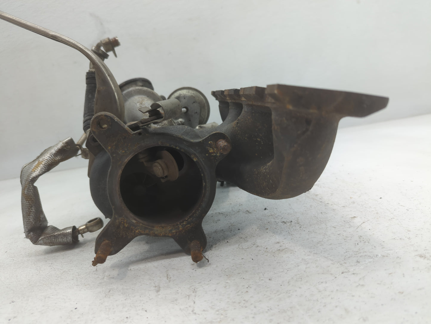 2012 Volkswagen Beetle Turbocharger Exhaust Manifold With Turbo Charger - Oemusedautoparts1.com