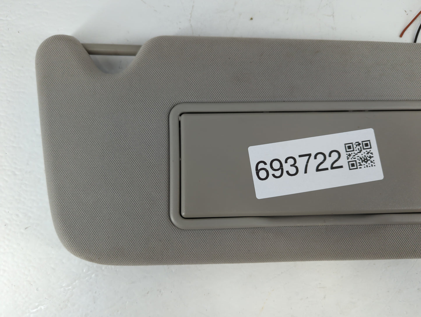 2006-2016 Chevrolet Impala Sun Visor Shade Replacement Passenger Right Mirror Fits OEM Used Auto Parts - Oemusedautoparts1.com