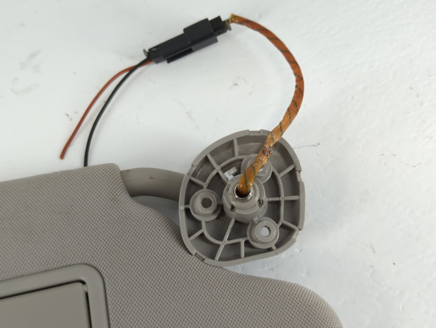 2006-2016 Chevrolet Impala Sun Visor Shade Replacement Passenger Right Mirror Fits OEM Used Auto Parts - Oemusedautoparts1.com