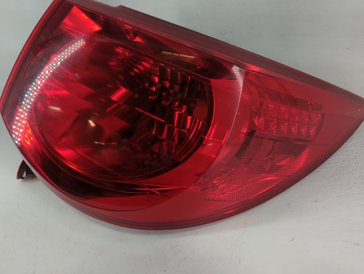 2010 Chevrolet Traverse Tail Light Assembly Passenger Right OEM Fits OEM Used Auto Parts - Oemusedautoparts1.com