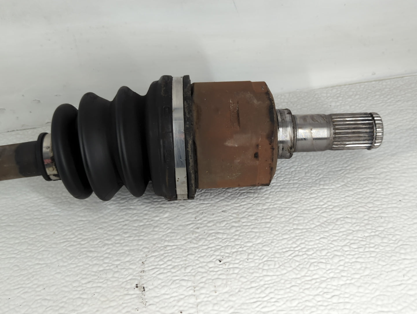2007-2011 Hyundai Accent Axle Shaft Front Passenger Cv C/v - Oemusedautoparts1.com