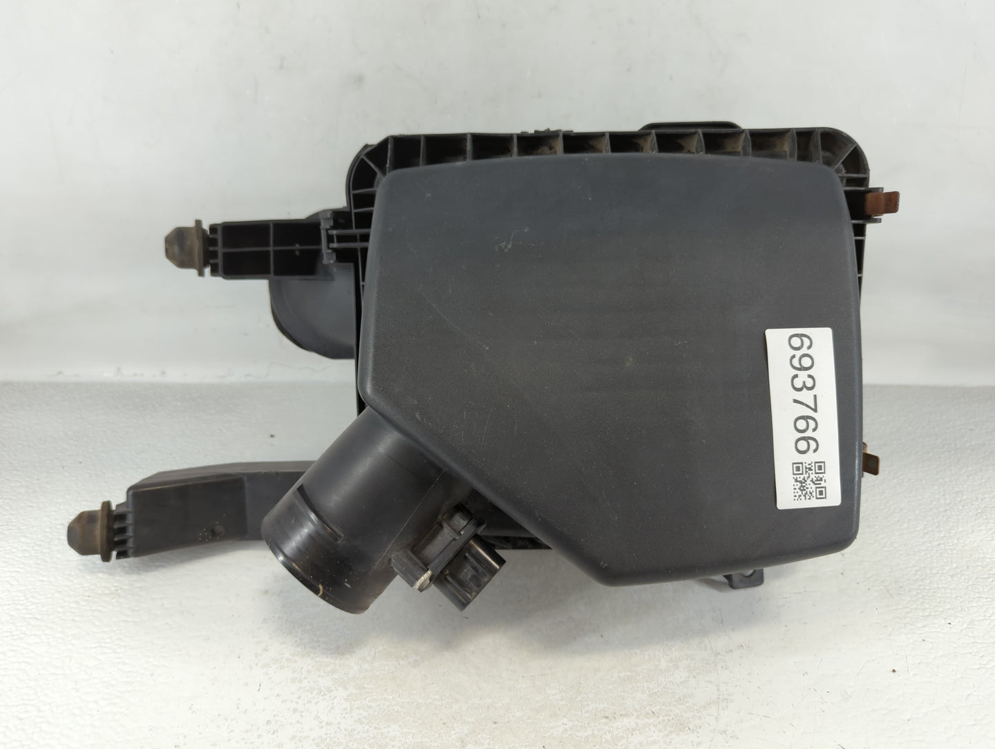 2008-2010 Pontiac G6 Air Cleaner Intake-duct Hose Tube - Oemusedautoparts1.com