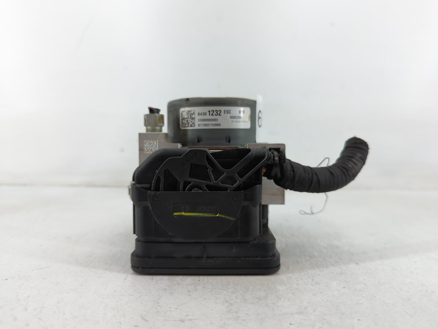 2018-2019 Cadillac Xts ABS Pump Control Module Replacement P/N:84301232 Fits Fits 2018 2019 OEM Used Auto Parts - Oemusedautoparts1.com