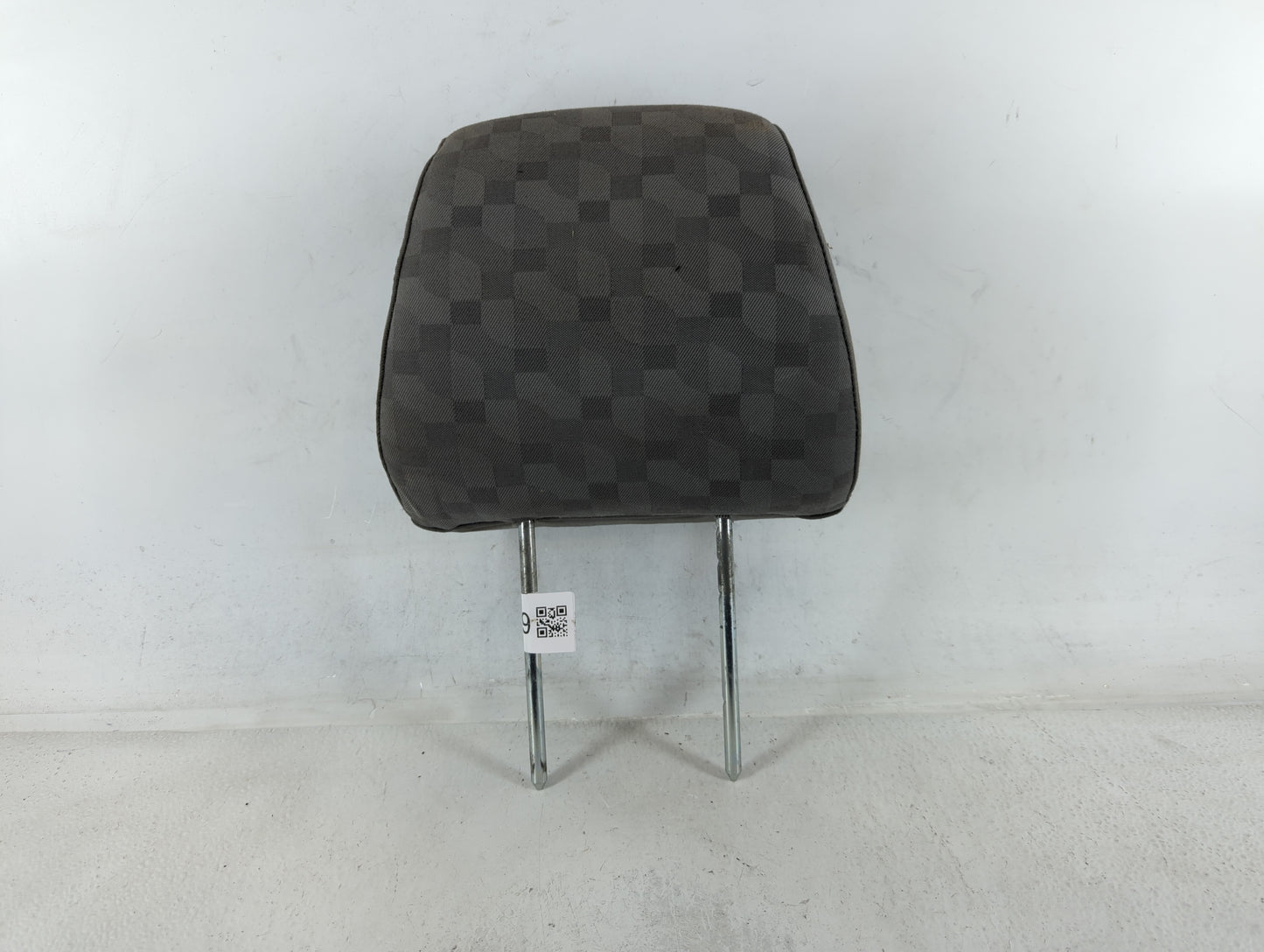 2005-2009 Chevrolet Equinox Headrest Head Rest Front Driver Passenger Seat Fits Fits 2005 2006 2007 2008 2009 OEM Used Auto Parts - Oemusedautoparts1.com