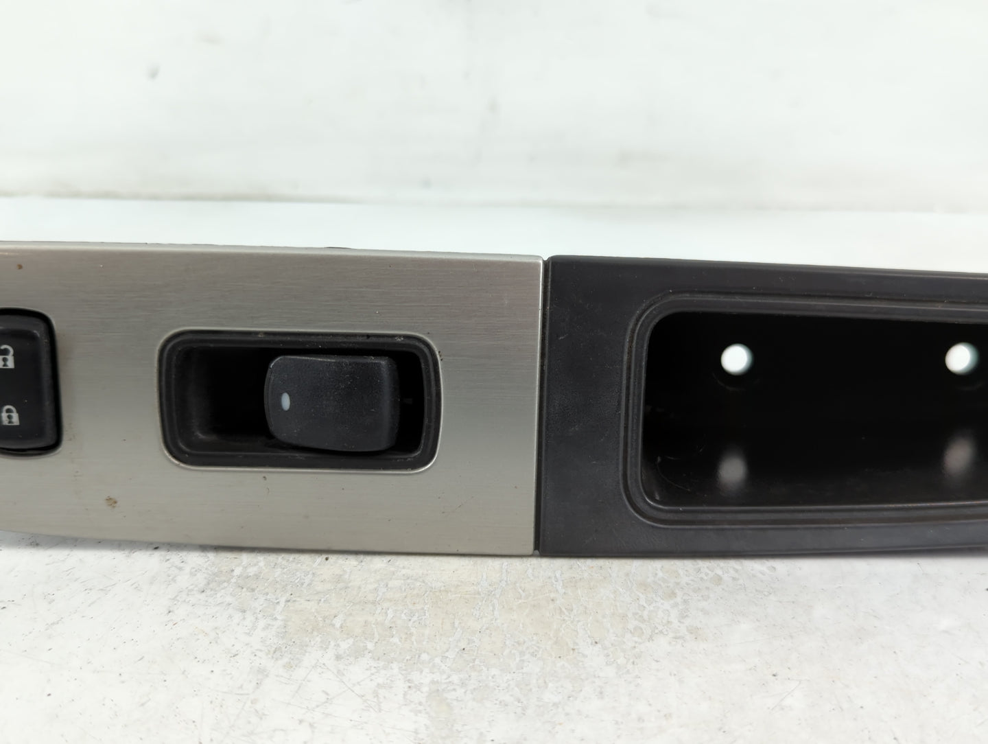 2005-2009 Pontiac Montana Master Power Window Switch Replacement Driver Side Left P/N:10315842 Fits Fits 2005 2006 2007 2008 2009 OEM Used Auto Parts - Oemusedautoparts1.com