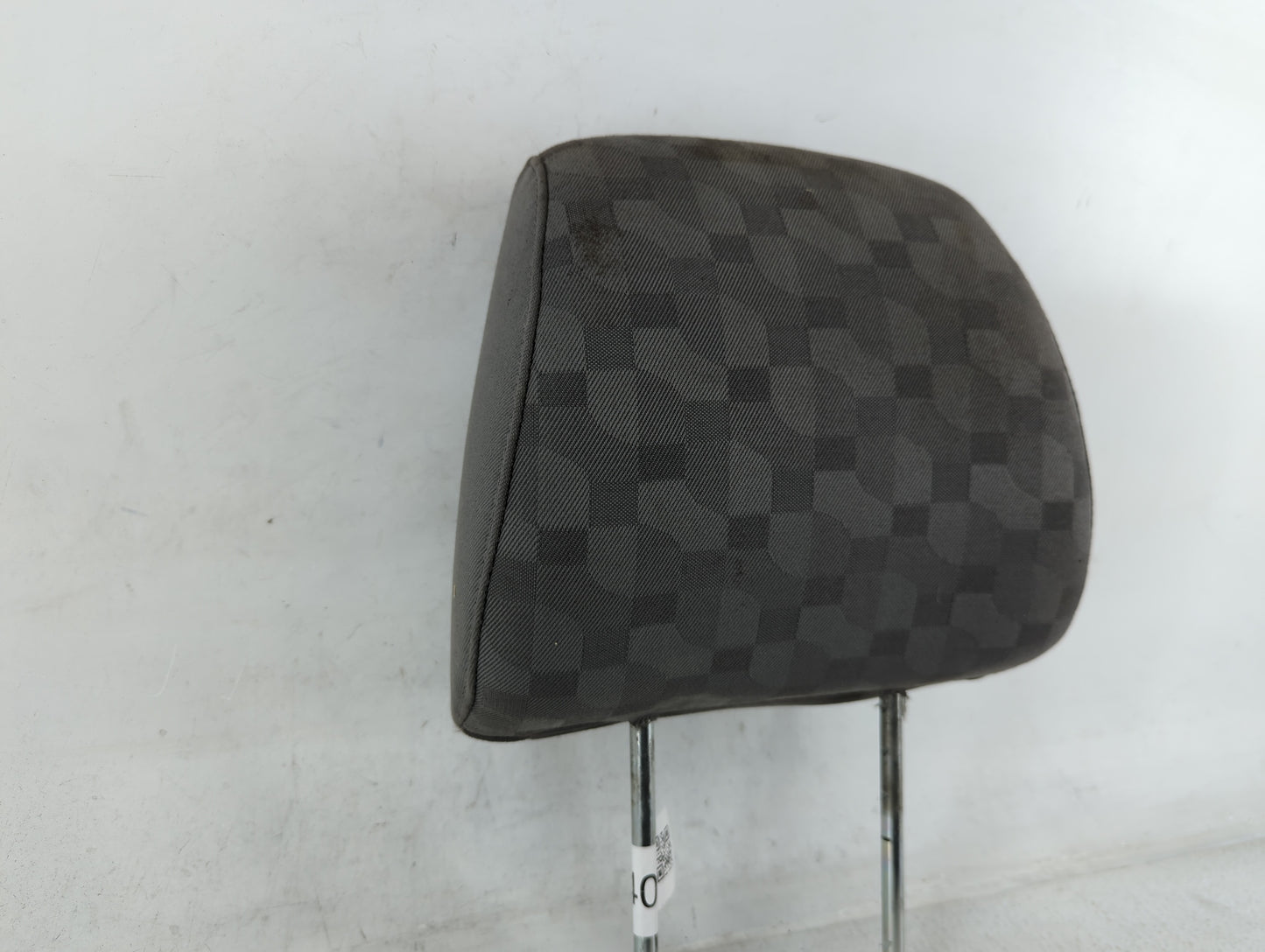 2007-2009 Chevrolet Equinox Headrest Head Rest Front Driver Passenger Seat Fits Fits 2007 2008 2009 OEM Used Auto Parts - Oemusedautoparts1.com