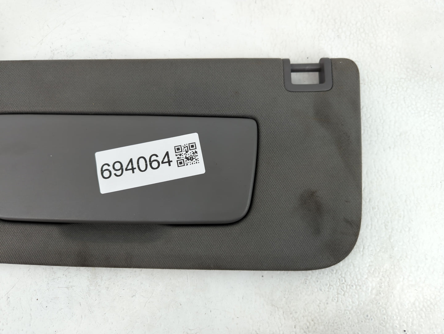 2019-2022 Chevrolet Silverado 1500 Sun Visor Shade Replacement Driver Left Mirror Fits Fits 2019 2020 2021 2022 OEM Used Auto Parts - Oemusedautoparts1.com