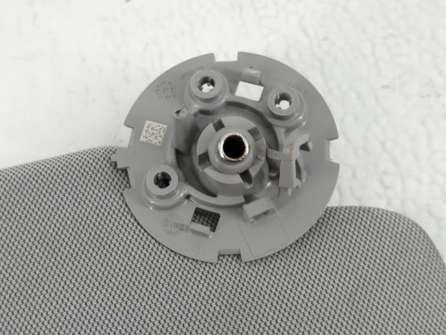 2017-2021 Chevrolet Trax Sun Visor Shade Replacement Passenger Right Mirror Fits Fits 2017 2018 2019 2020 2021 OEM Used Auto Parts - Oemusedautoparts1.com