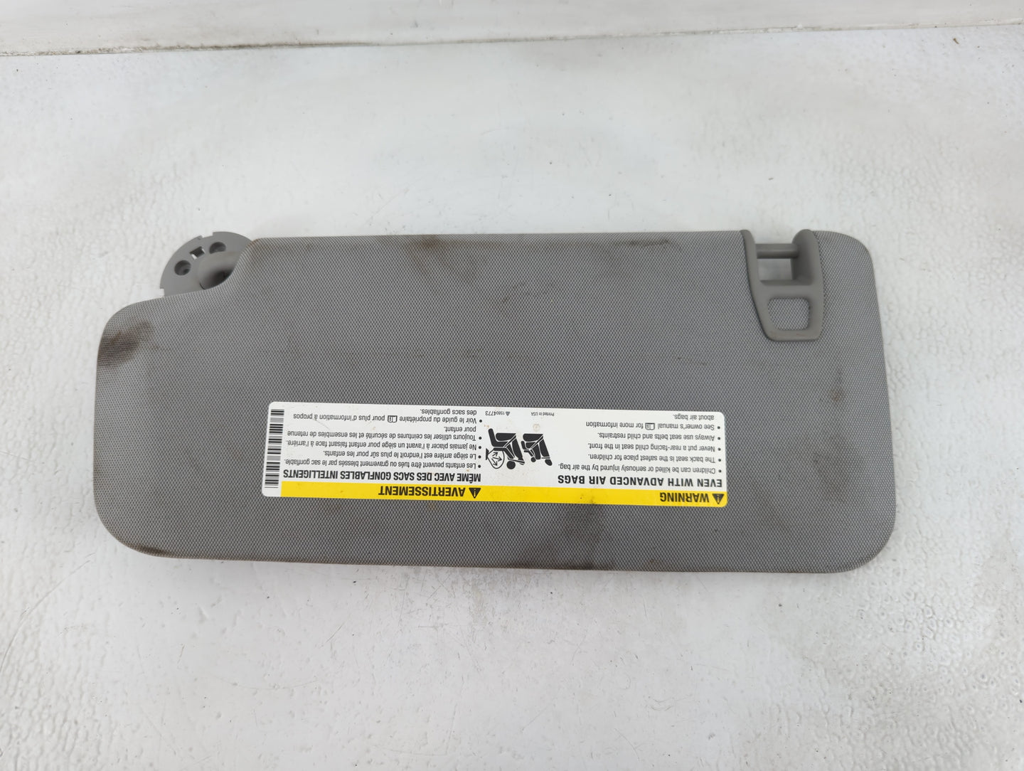 2017-2021 Chevrolet Trax Sun Visor Shade Replacement Passenger Right Mirror Fits Fits 2017 2018 2019 2020 2021 OEM Used Auto Parts - Oemusedautoparts1.com