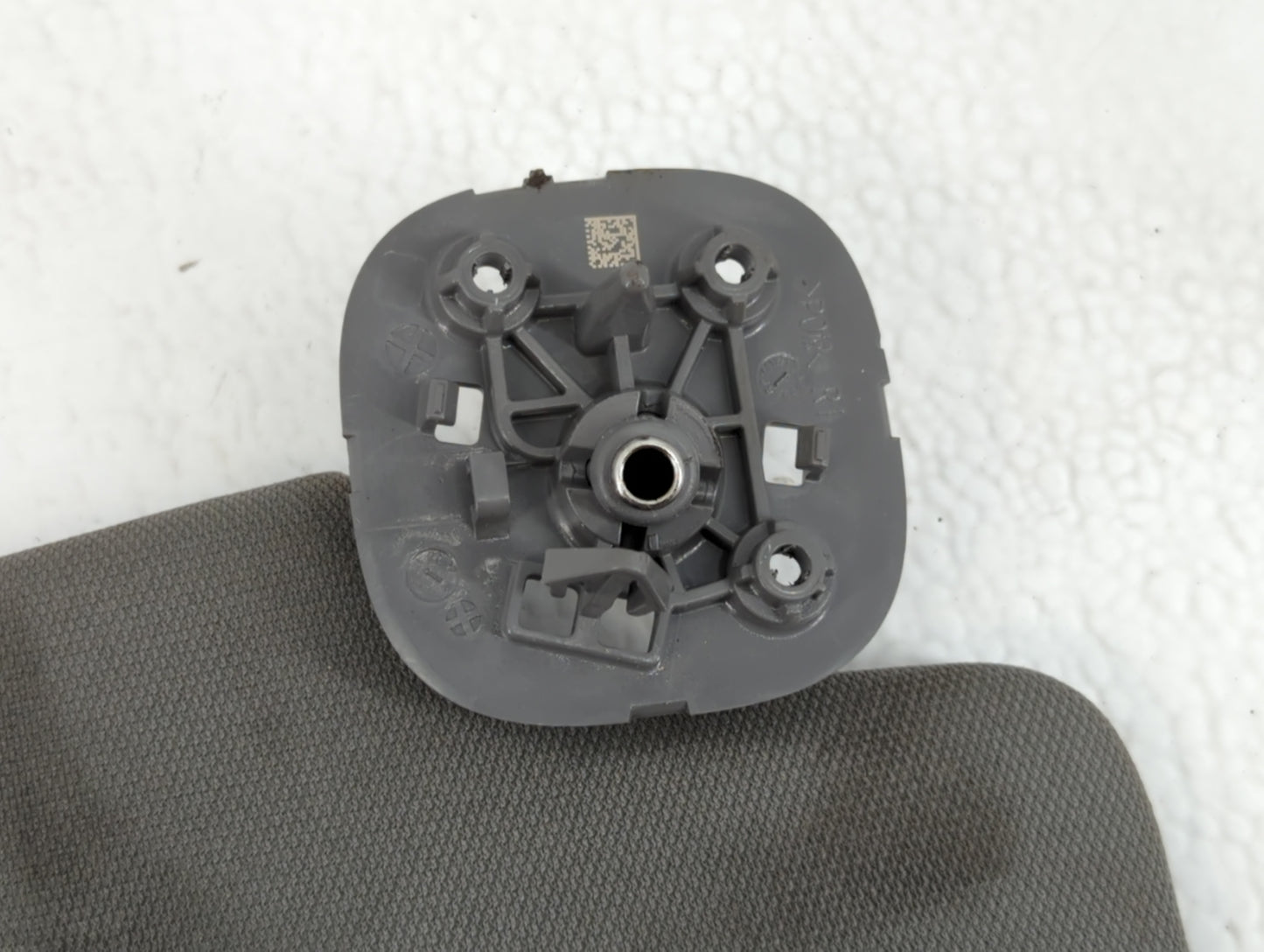 2019-2022 Chevrolet Silverado 1500 Sun Visor Shade Replacement Passenger Right Mirror Fits Fits 2019 2020 2021 2022 OEM Used Auto Parts - Oemusedautoparts1.com