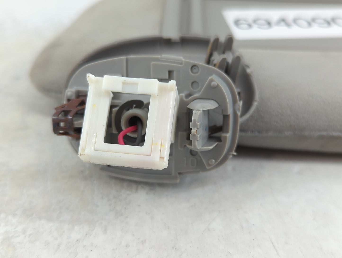 2010-2015 Toyota Prius Sun Visor Shade Replacement Passenger Right Mirror Fits Fits 2010 2011 2012 2013 2014 2015 OEM Used Auto Parts - Oemusedautoparts1.com