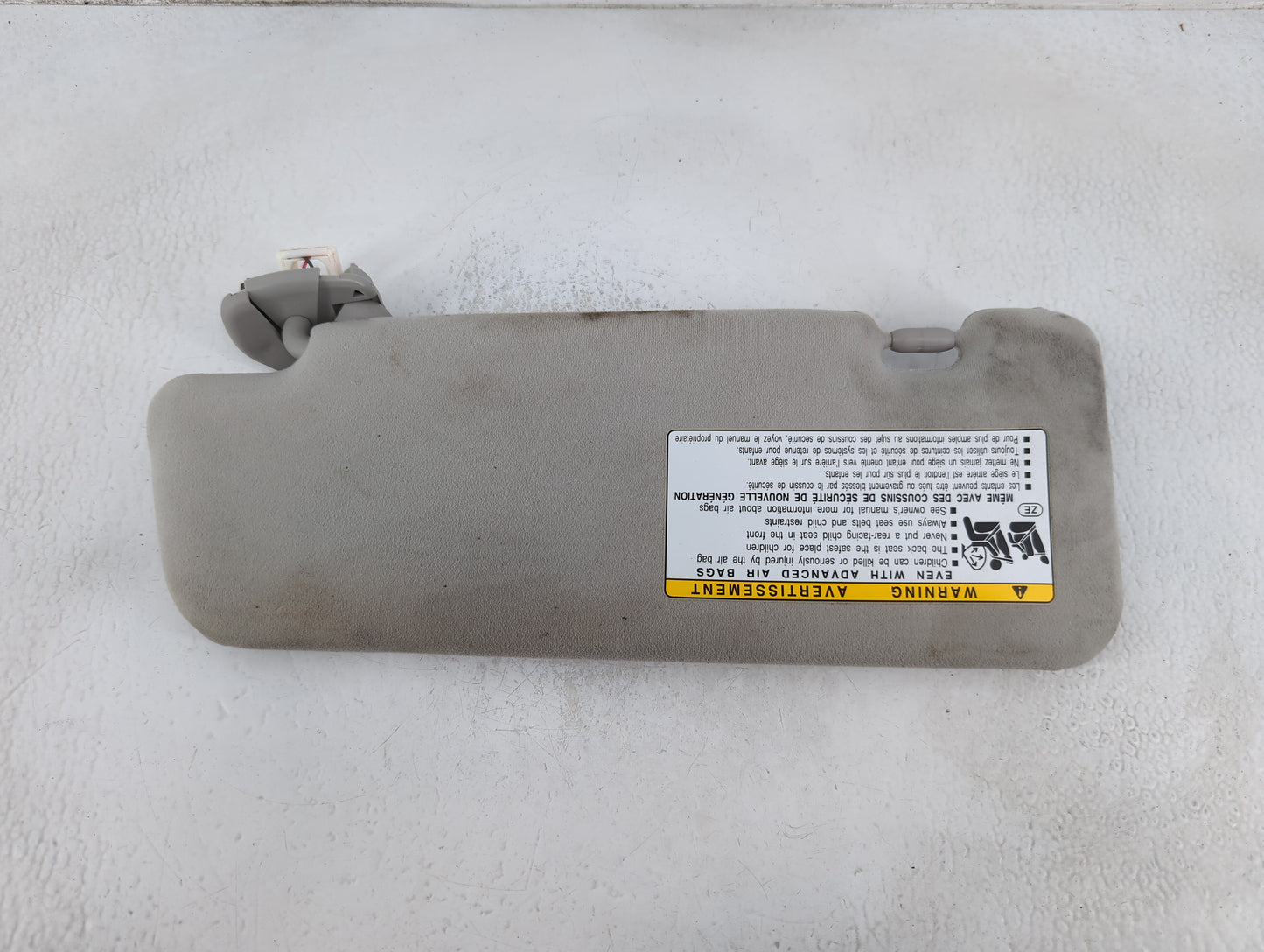 2010-2015 Toyota Prius Sun Visor Shade Replacement Passenger Right Mirror Fits Fits 2010 2011 2012 2013 2014 2015 OEM Used Auto Parts - Oemusedautoparts1.com