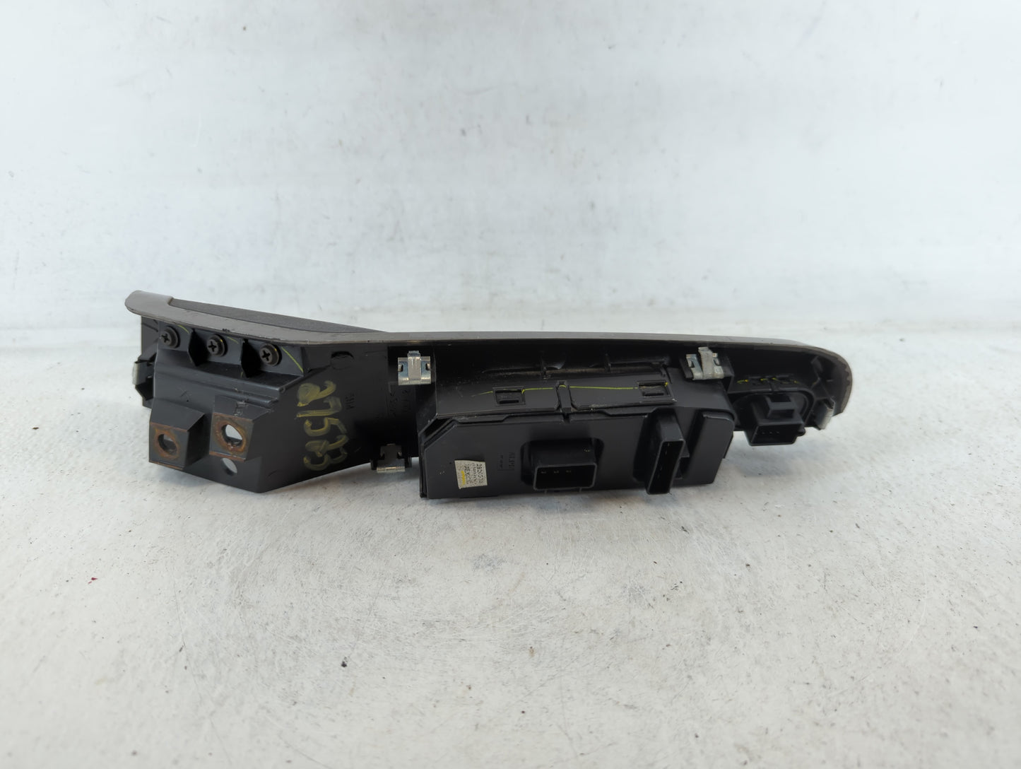 2000-2005 Toyota Echo Master Power Window Switch Replacement Driver Side Left Fits Fits 1998 1999 2000 2001 2002 2003 2004 2005 OEM Used Auto Parts - Oemusedautoparts1.com