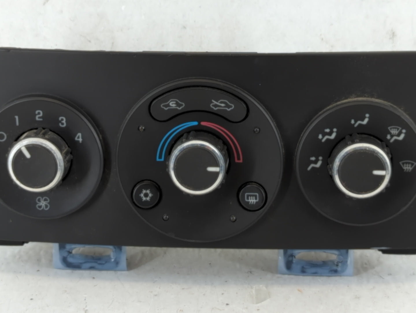 2000-2005 Toyota Echo Climate Control Module Temperature AC/Heater Replacement P/N:10383535 52411187 Fits OEM Used Auto Parts - Oemusedautoparts1.com