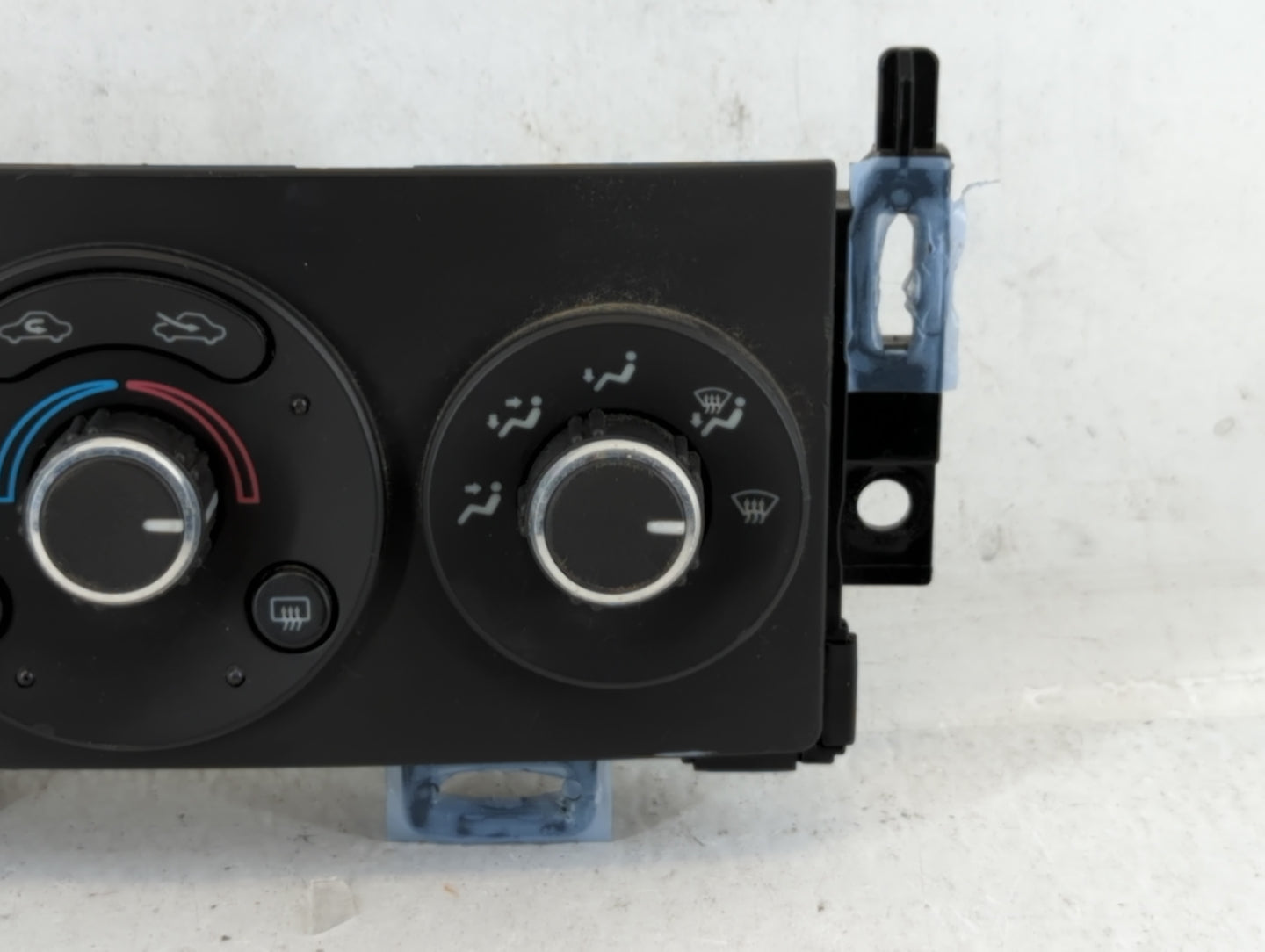 2000-2005 Toyota Echo Climate Control Module Temperature AC/Heater Replacement P/N:10383535 52411187 Fits OEM Used Auto Parts - Oemusedautoparts1.com