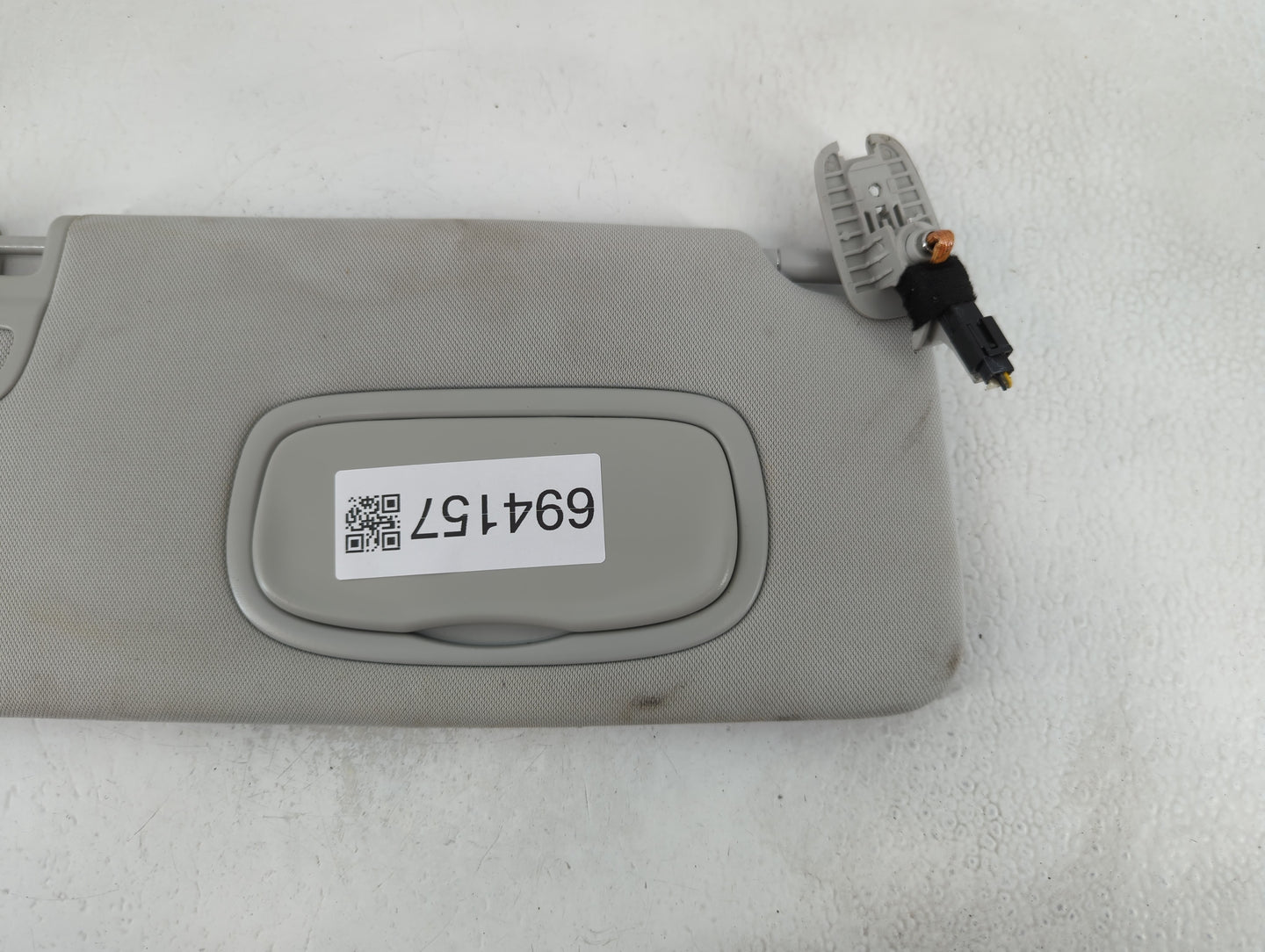 2021 Jeep Compass Sun Visor Shade Replacement Passenger Right Mirror Fits OEM Used Auto Parts - Oemusedautoparts1.com