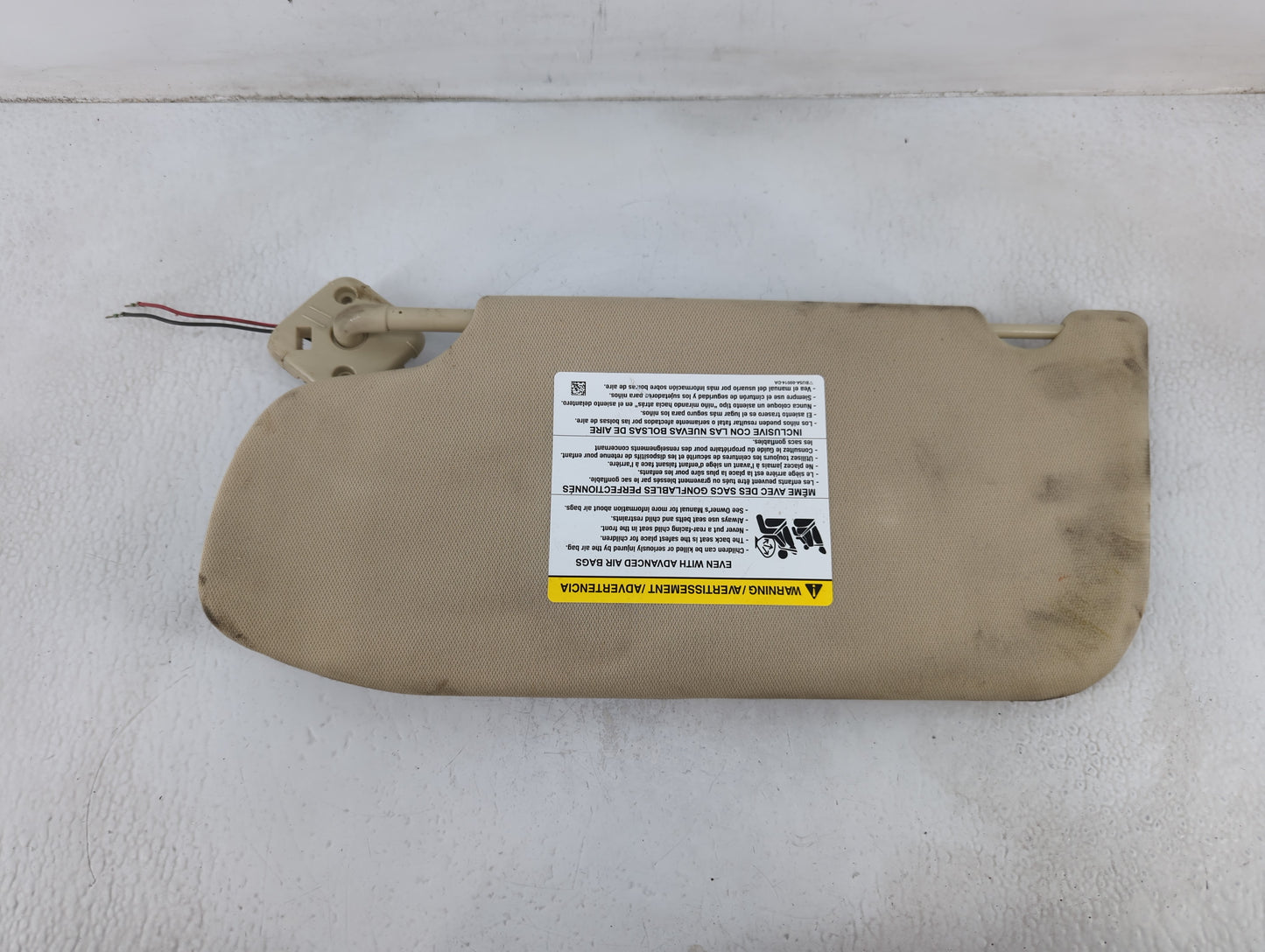 2013 Lincoln Mkz Sun Visor Shade Replacement Passenger Right Mirror Fits Fits 2010 2011 2012 2014 2015 2016 2017 2018 2019 OEM Used Auto Parts - Oemusedautoparts1.com