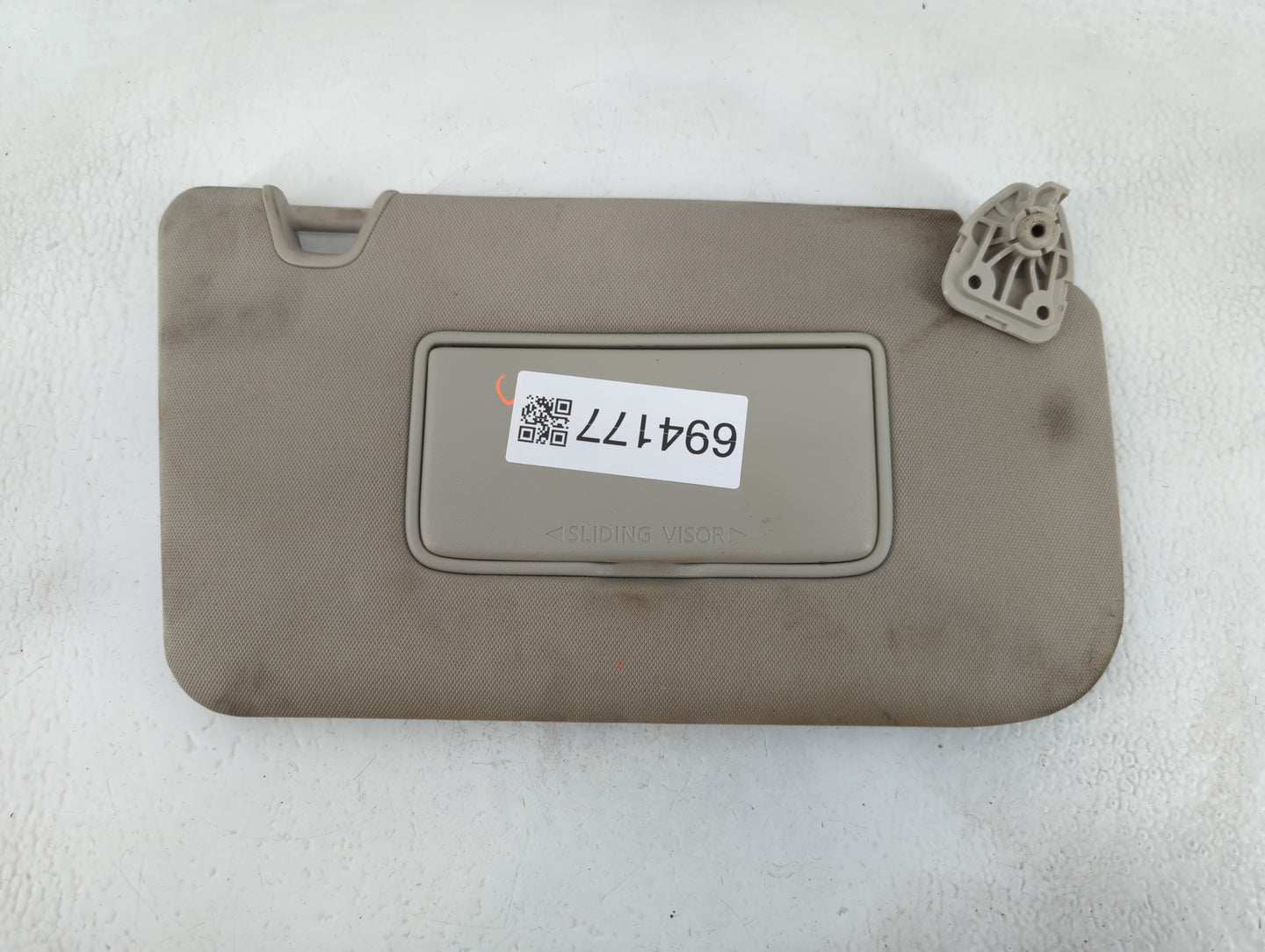 2018-2020 Nissan Rogue Sun Visor Shade Replacement Passenger Right Mirror Fits Fits 2018 2019 2020 OEM Used Auto Parts - Oemusedautoparts1.com