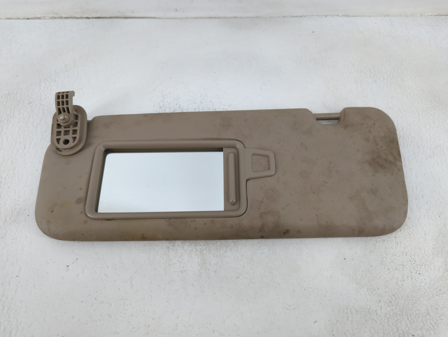 2017-2020 Hyundai Elantra Sun Visor Shade Replacement Driver Left Mirror Fits Fits 2017 2018 2019 2020 OEM Used Auto Parts - Oemusedautoparts1.com