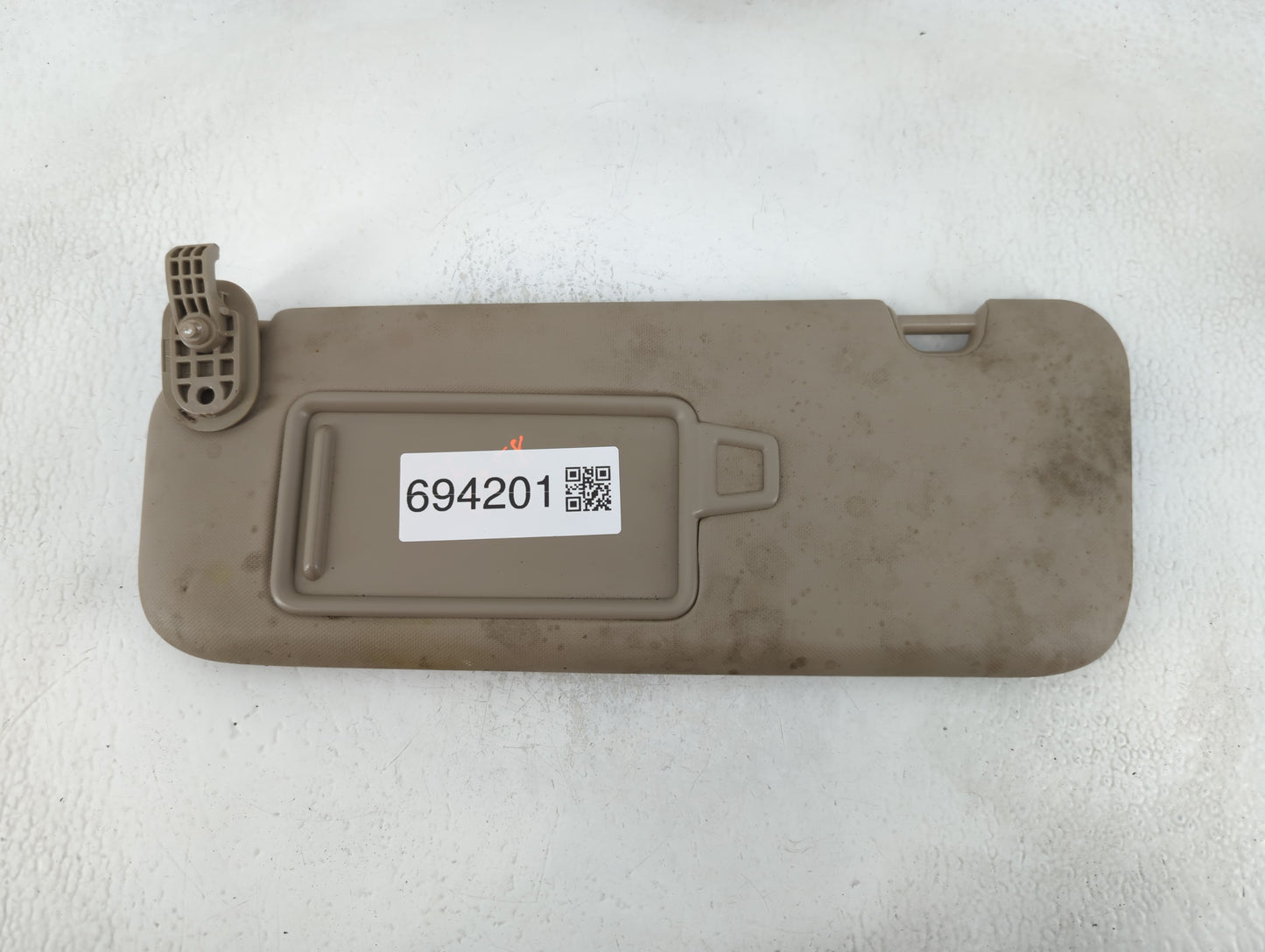 2017-2020 Hyundai Elantra Sun Visor Shade Replacement Driver Left Mirror Fits Fits 2017 2018 2019 2020 OEM Used Auto Parts - Oemusedautoparts1.com
