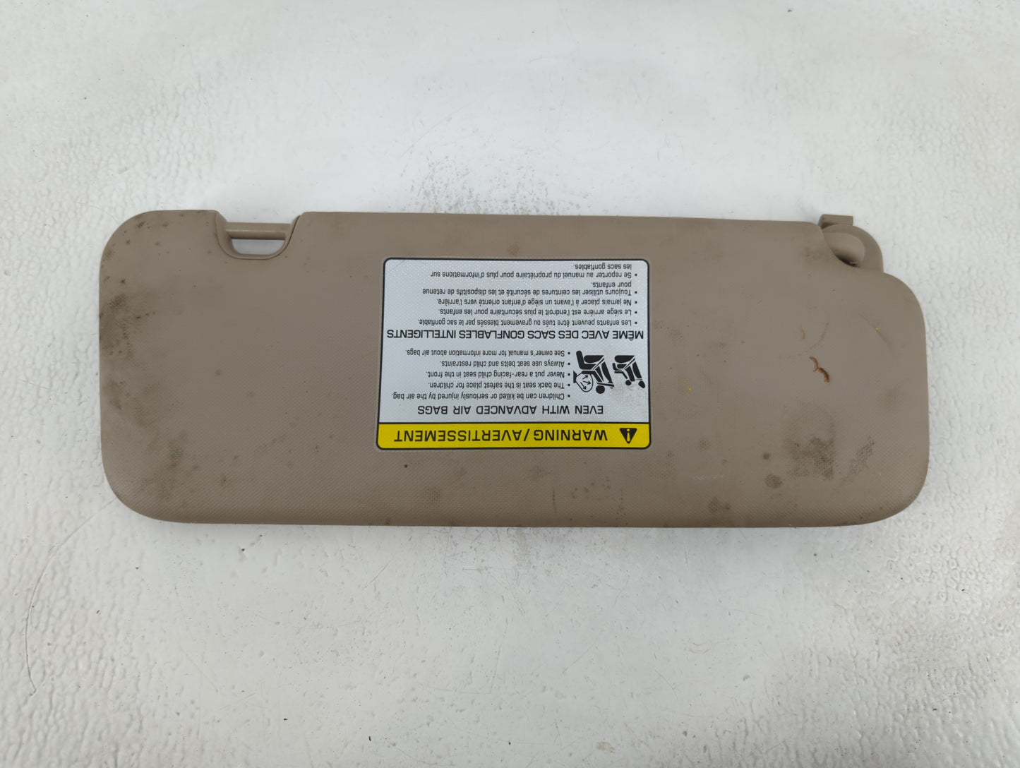 2017-2020 Hyundai Elantra Sun Visor Shade Replacement Driver Left Mirror Fits Fits 2017 2018 2019 2020 OEM Used Auto Parts - Oemusedautoparts1.com