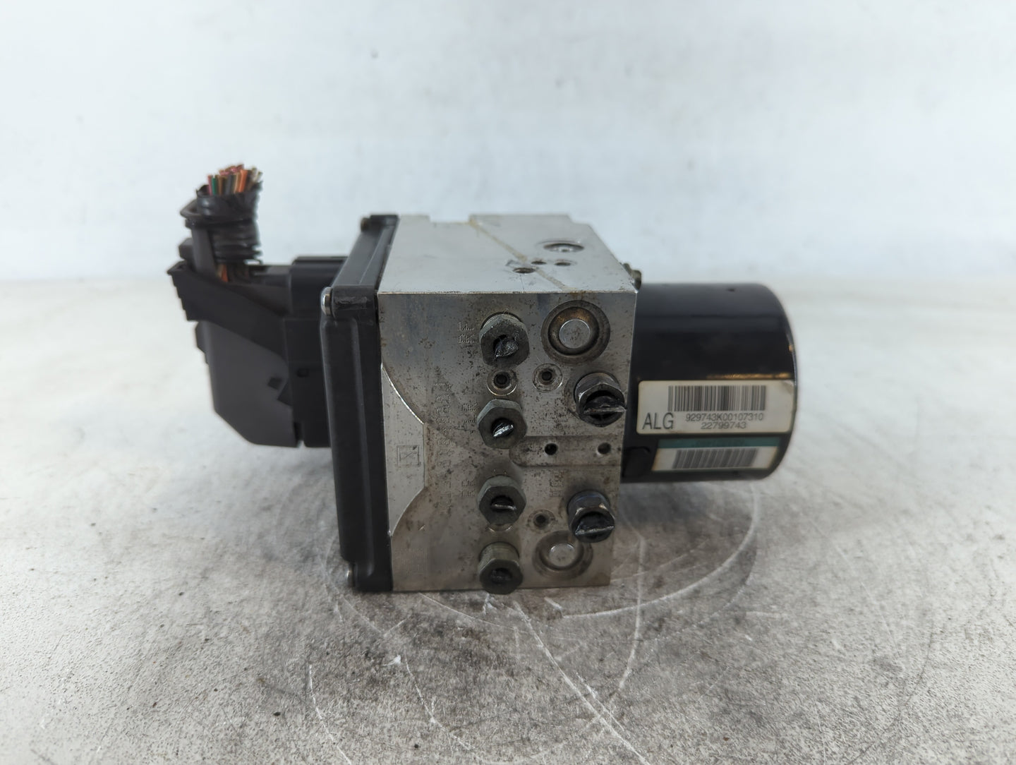 2012 Chevrolet Malibu ABS Pump Control Module Replacement P/N:224259-108 22800233 Fits OEM Used Auto Parts - Oemusedautoparts1.com